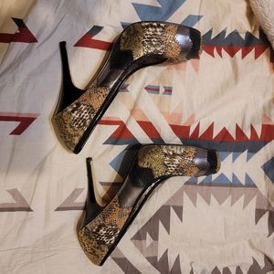Dollhouse multiprint heels 10
